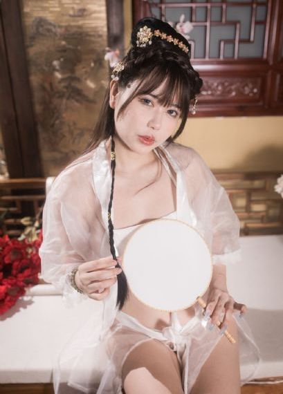 看着他慢慢把手摸进看到硬了起来_BD英语免费在线播放