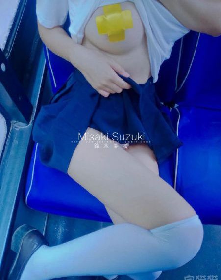 99国产精品欲AV喷水_未删减完整版