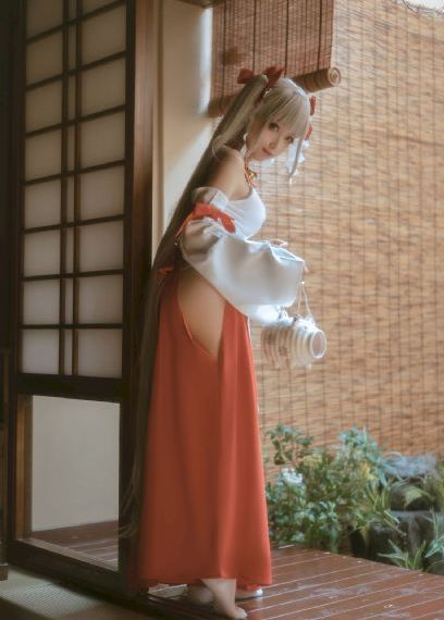 日韩美女写真理论_全集无删减版高清免费观看