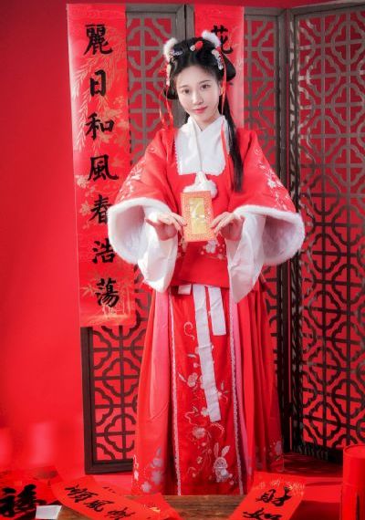 欧美另类小说偷拍激情_蓝光电影全集观看