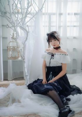 美女脱内衣黄禁止18以下观看_蓝光电影在线观看